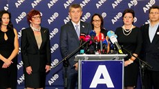 Andrej Babi� hovo�í na tiskové konferenci hnutí ANO k výsledk�m senátních a...