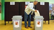 Jedna z volebních místností v Olomouckém kraji bhem komunálních voleb 2014.