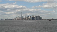 Zajimavý zpsob jak vidt Manhattan z dálky a Sochu Svobody z blízka je trajekt...