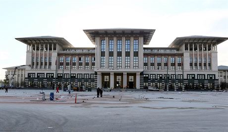 Nový prezidentský palác v Ankae (Turecko, 29. íjna 2014).