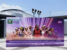 Ped halou v Singapuru zve na tenisový Turnaj mistry billboard se vemi...