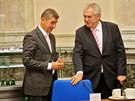 Prezident Milo Zeman a ministr financí Andrej Babi na jednání tripartity na...