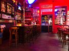 Bar v Chapeau Rouge