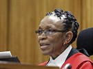 Soudkyn Thokozile Masipaová poslala Pistoriuse na pt let za míe (21. 10....