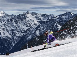 Mikaela Shiffrinov v prvnm kole obho slalomu v Sldenu.