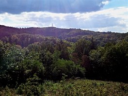 Cestou na nejvy bod trasy se otevraj ndhern vhledy.