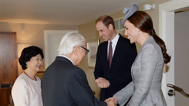 Prezident Singapuru Tony Tan Keng Yam se v Londn setkal nejprve s princem Williamem a jeho enou.