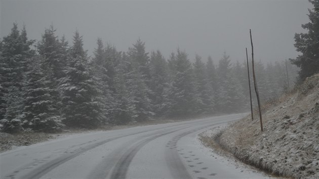 Na Praddu a dalch vrcholovch stech Jesenk napadl prvn snh.