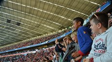 GÓL! Kluci z Marjánky se radují, vid�li �estkrát mí� v síti Werderu Brémy.