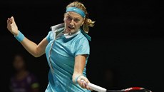 �eská tenistka Petra Kvitová v utkání Turnaje mistry� proti �arapovové.