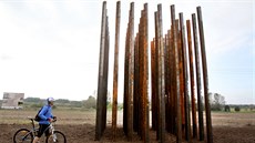 Oficiální odhalení památníku je naplánováno na konec listopadu. Zvídavost ale...