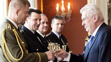 Prezident Milo Zeman bhem slavnostního jmenování generál na Praském hrad...
