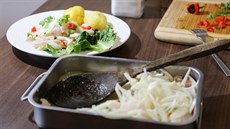 Peruánské ceviche jsou po dvaceti minutách marinování v limetkové áv...