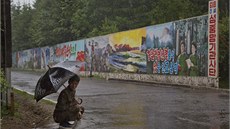 Fotograf agentury AP dostal na podzim monost navtívit severokorejský venkov. Úady jeho cestu peliv naplánovaly a nezapomnly rozmístit ani neekané rekvizity. Vlastní auta má drtivá vtina obyvatel KLDR zakázaná.