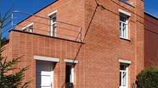 Pldomek s pístavbou, Lesní tvr - autoi návrhu: Ing. arch. Jitka Ressová,