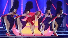 Kylie Minogue zahrála 21.10. 2014 v Praze v rámci turné k desce Kiss Me Once.