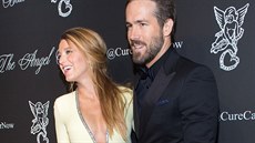 Blake Lively a Ryan Reynolds v dob, kdy oekávali narození prvního potomka....