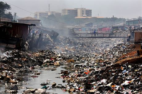 Slumy okolo Accry jsou podle ad velkm problmem. Jejich znien vak podle...