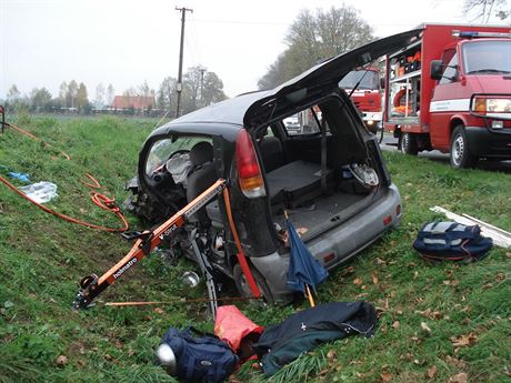 Osobní vz vypadal po nehod znan zdemolovaný. idi natstí utrpl jen...