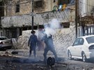 Izraelská policie rozhání slzným plynem Palestince. V Jeruzalém panuje naptí...