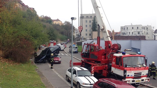 Kurizn dopravn nehoda v ulici Ve Steovikch.