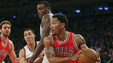 Derrick Rose z Chicaga v utkání proti New York Knicks.