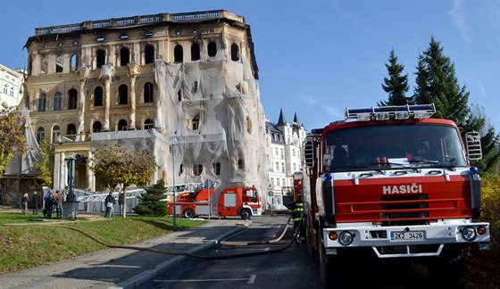 V centru Mariánských Lázní shoel oputný hotel Rozkvt.