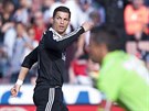 DALÍ TREFA KANONÝRA. Skóre zápasu v Granad otevel Cristiano Ronaldo.