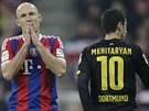 TO JSEM ML DÁT. Arjen Robben z Bayernu Mnichov (vlevo) po nepromnné anci v...