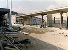 Dokonovací práce na povrchu stanice Vltavská 4. záí 1984.