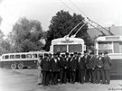 Provozní personál prvních praských trolejbus pi zkuebních jízdách 22....