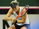 SOUSTEDNÍ. Nmecká tenistka Angelika Kerbrová ve finále Fed Cupu proti esku.