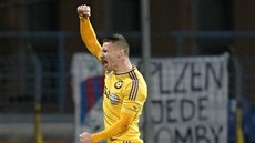 Jihlavský Muris Mešanovič se raduje, právě se prosadil proti Plzni.