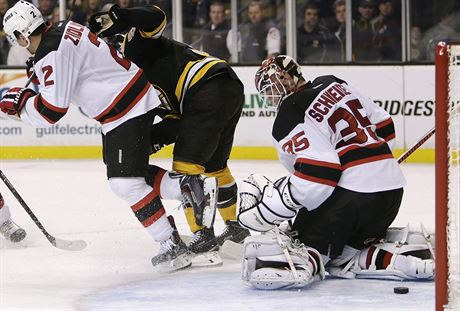 Marek idlický (vlevo) pihlíí kuriózní tref Griffitha z Bostonu.