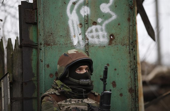 Na východě Ukrajiny se dál porušuje příměří a z Doněcku přicházejí zprávy o...
