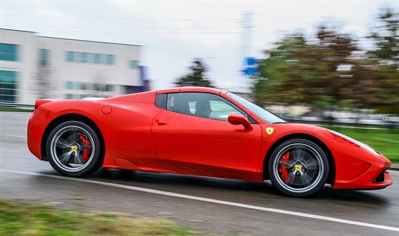 Ferrari 458 Speciale Aperta