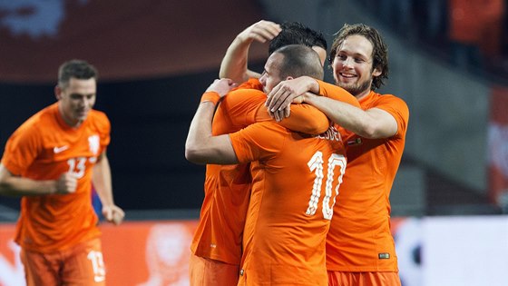 Radost nizozemských fotbalist po gólu. 