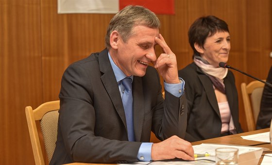 Jiří Čunek na zasedání vsetínského zastupitelstva.