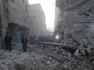 Aleppo, kam podle aktivist dopadly bomby Baára Asada (12. listopadu 2014).