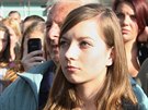 Odváná studentka, která na mítinku v Opav veejn vyzvala prezidenta Miloe...
