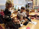 Třeťáci ve škole v Lysé nad Labem používají ve výuce tablety (13. 11. 2014).