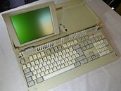Počítač Amstrad PPC 512