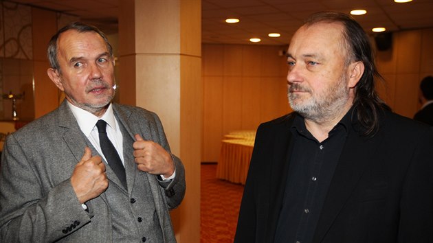 Petr Hjek a Ladislav Jakl na semini Institutu vclava Klause o listopadu 1989.