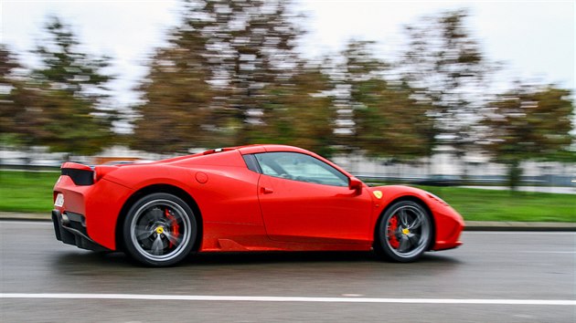 Ferrari 458 Speciale Aperta