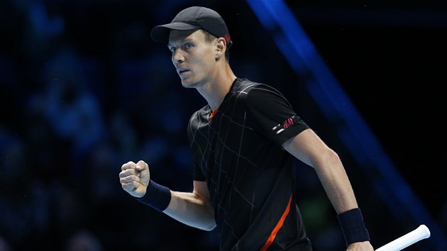 BREJKNUL JSEM HO. Tomá Berdych na Turnaji mistr v Londýn v utkání s Marinem