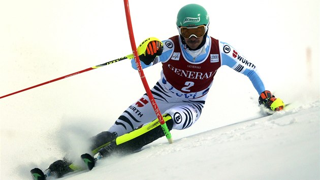 Felix Neureuther ve slalomu v Levi. 