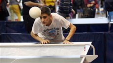 Zahrát si ping-pong hlavou? Na Sport lifu to bylo moné.