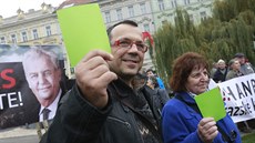 Setkání příznivců Miloše Zemana na pražském Klárově. Na snímku je politik ČSSD...