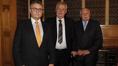Prezident Milo Zeman, exprezident Václav Klaus a prezident Hospodáské komory...