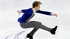 Michal Bezina ve volné jízd v závodu krasobruslaské Grand Prix v Moskv. 